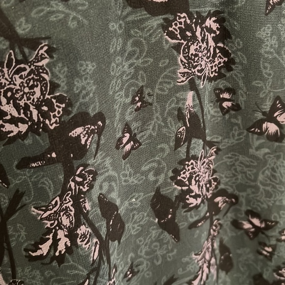 CAbi sleeveless blouse - Picture 4 of 6